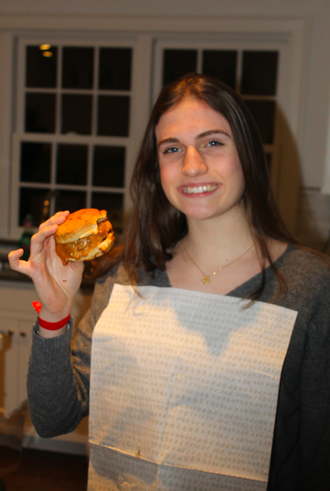 Ellie Burke, NEATGOODS' Social Media Intern.